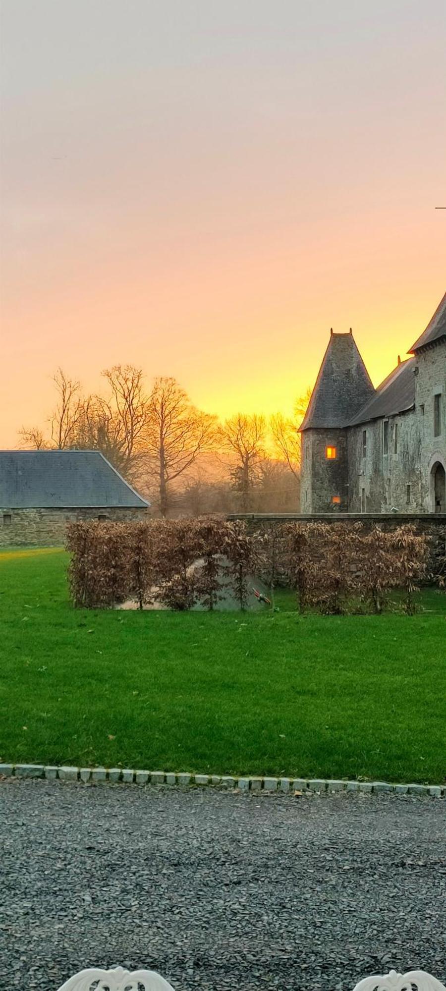 Hotel Domaine du Manoir de Vains Extérieur photo