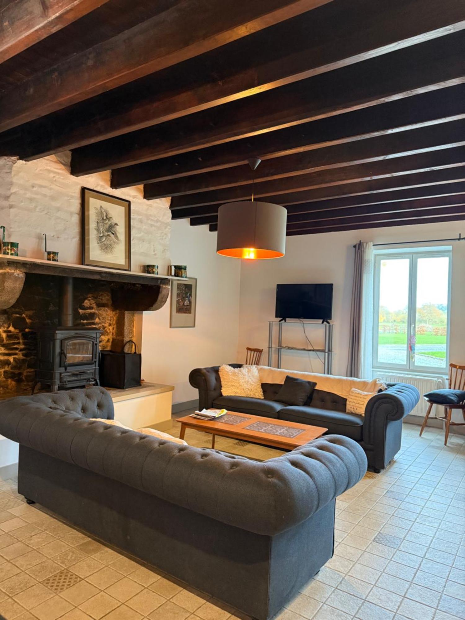 Hotel Domaine du Manoir de Vains Extérieur photo